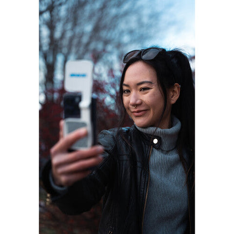 Aputure Amaran Go White Compact MagSafe LED Constant Light for Smartphone