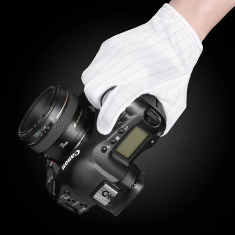Neewer 3-in-1 Cleaning Kit Anti-static Glove and Lens Brush Cloth • Camerastuff • South Africa