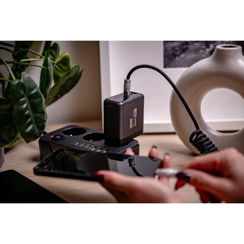 Newell GaN 100W USB-C Fast Charger with TFT Display – 3-Port (EU)