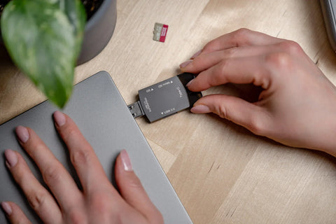 Newell OTG 3-in-1 USB-A and USB-C Memory Card Reader