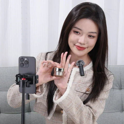 Ulanzi Wm-10 Wireless Clip-on Microphone for Smartphone or Tablet Usb-c Attachment • Camerastuff • South Africa